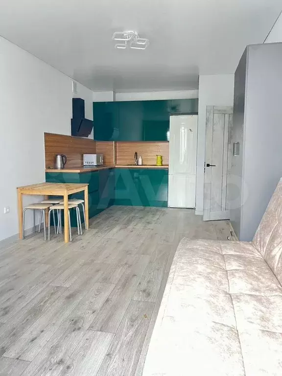 1-к. квартира, 40 м, 4/9 эт. - Фото 0