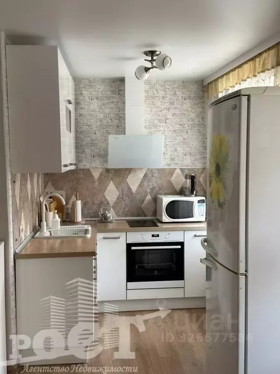 3-к кв. Приморский край, Артем ул. Фрунзе, 44 (62.9 м) - Фото 2