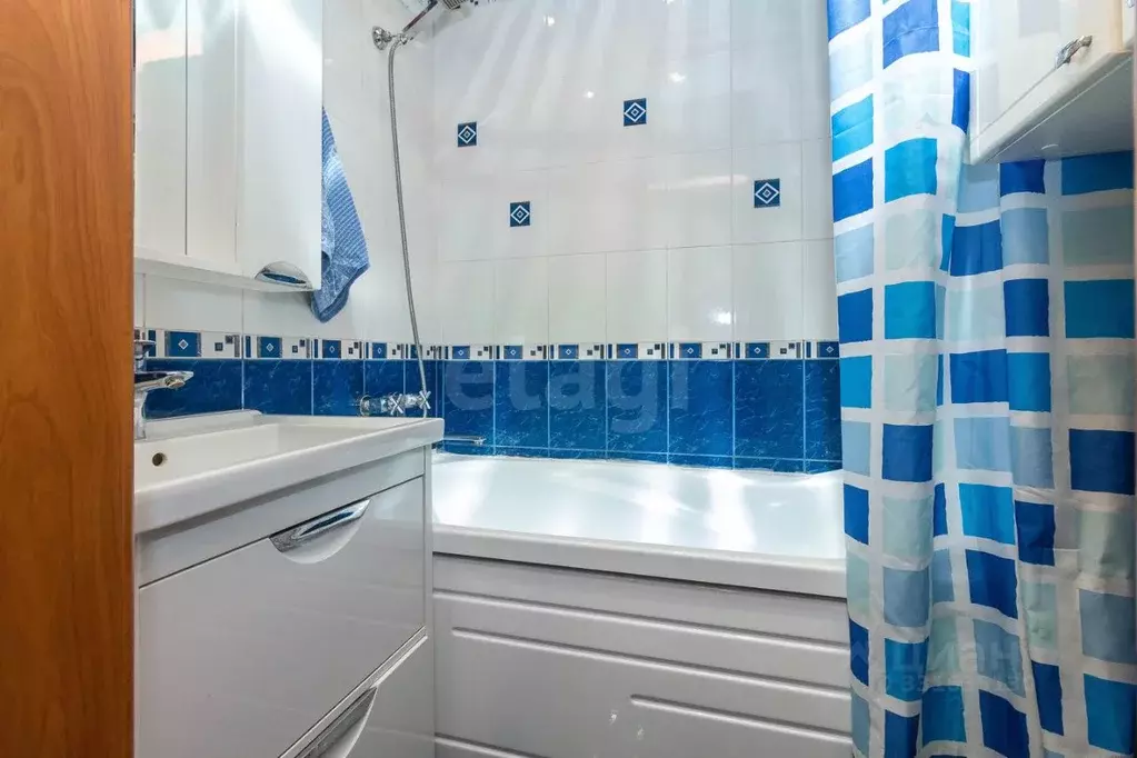 3-к кв. Тюменская область, Тюмень Садовая ул., 107 (60.0 м) - Фото 1