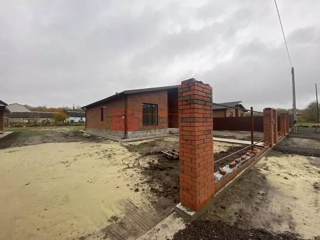 Дом в Белгородская область, Старооскольский городской округ, с. ... - Фото 2