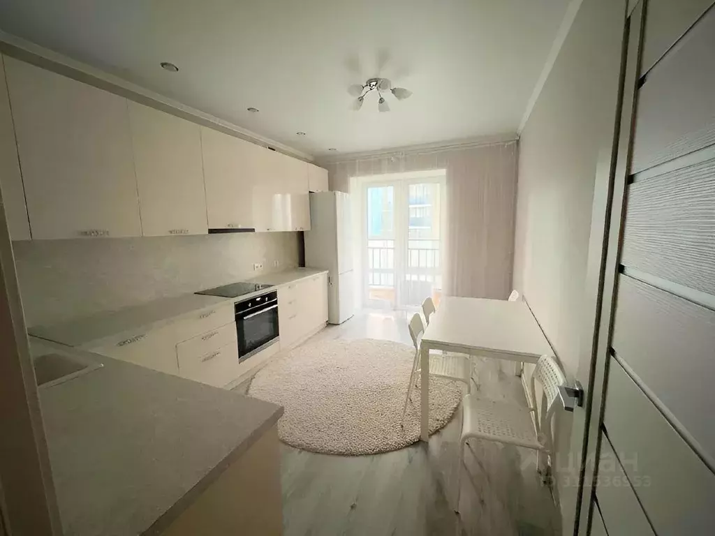2-к кв. Татарстан, Казань ул. Разведчика Ахмерова, 7 (94.0 м) - Фото 0