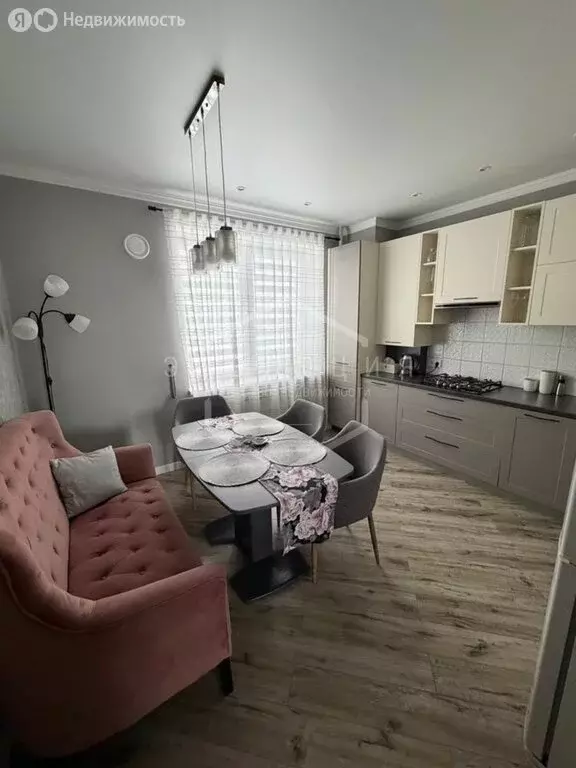 2-комнатная квартира: Калининград, Мирная улица, 6 (62.1 м) - Фото 2