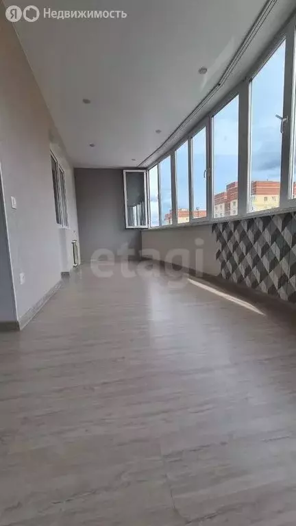 1-комнатная квартира: Тюмень, улица Монтажников, 45 (49.6 м) - Фото 2