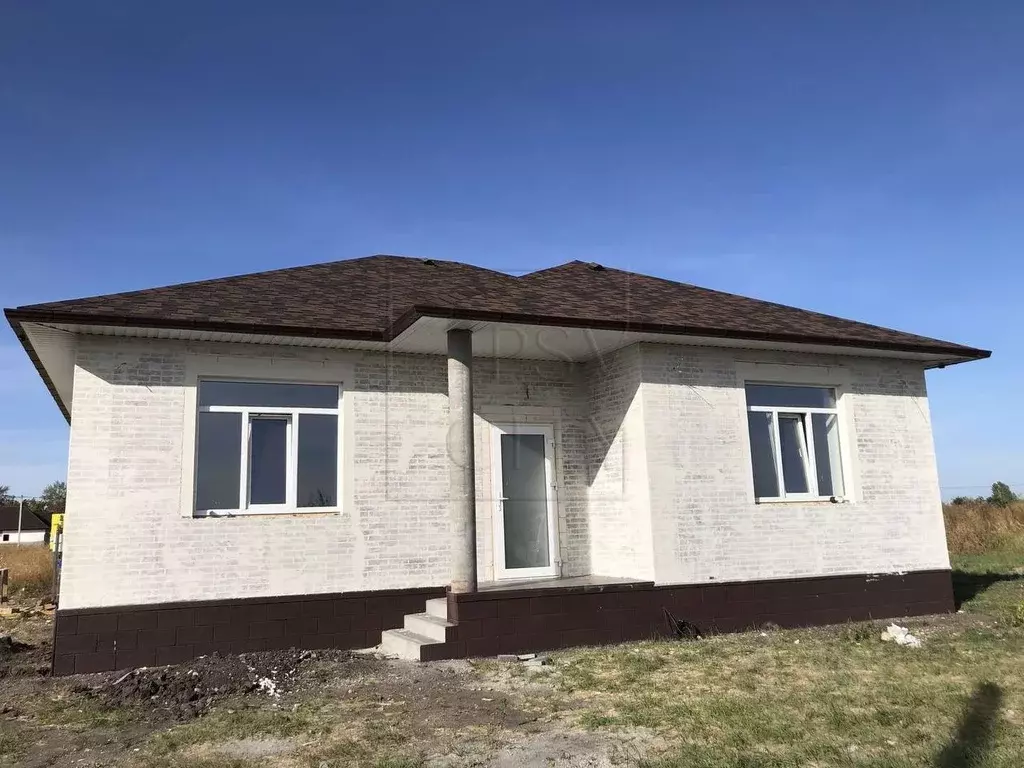 Дом в Белгородская область, Яковлевский муниципальный округ, с. ... - Фото 1