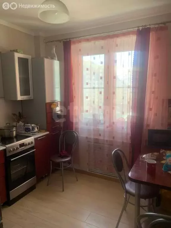 2-комнатная квартира: Челябинск, улица Салавата Юлаева, 8 (56.5 м) - Фото 0