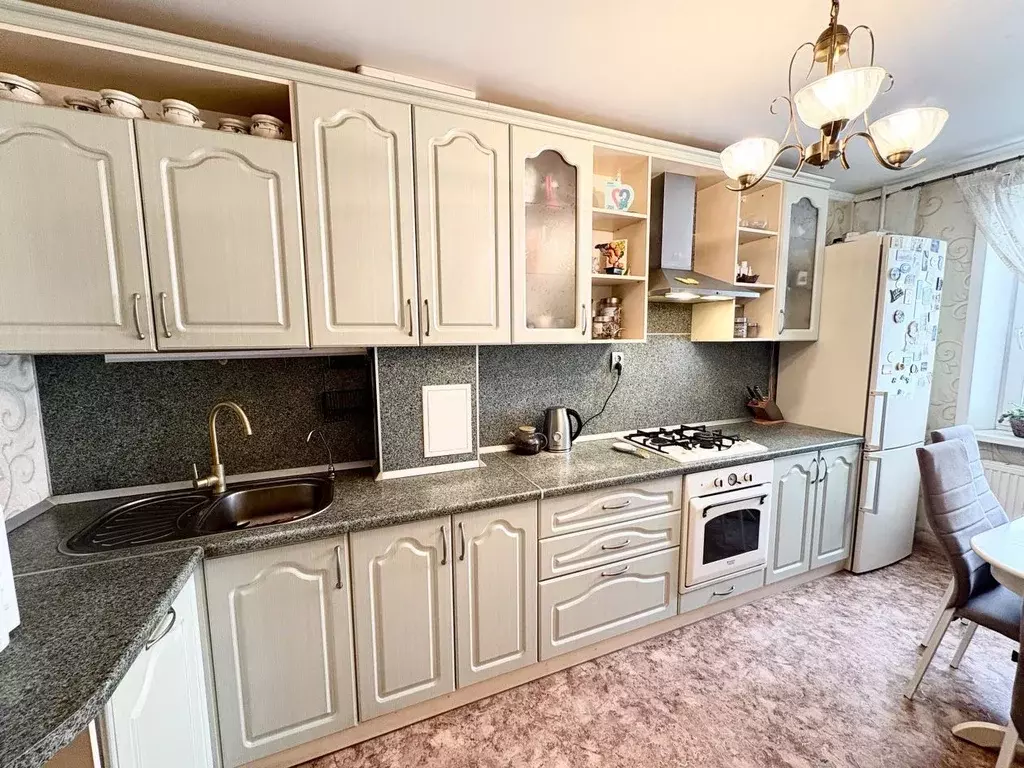 3-к кв. Татарстан, Нижнекамск ул. Рифката Гайнуллина, 18 (66.7 м) - Фото 2