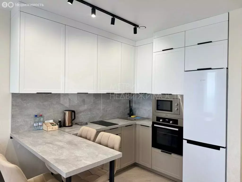 Квартира-студия: Тюмень, Краснооктябрьская улица, 6 (32.8 м) - Фото 1