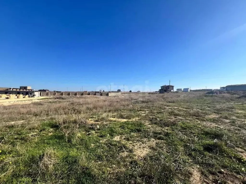 Участок в Крым, Черноморский район, Оленевское с/пос, с. Оленевка  ... - Фото 2