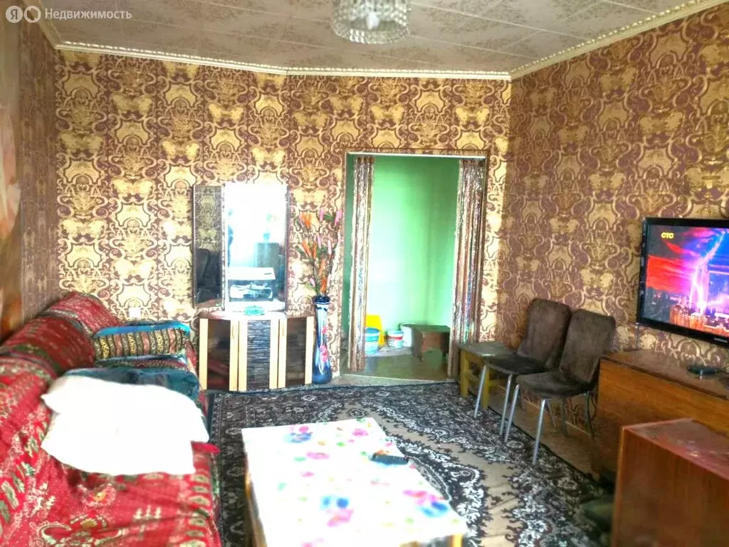 3-комнатная квартира: Кызыл, микрорайон Спутник, Убсу-Нурская улица, ... - Фото 1