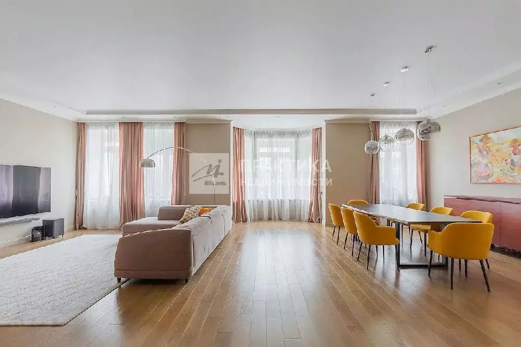 Продается 4-комнатная квартира - Фото 2