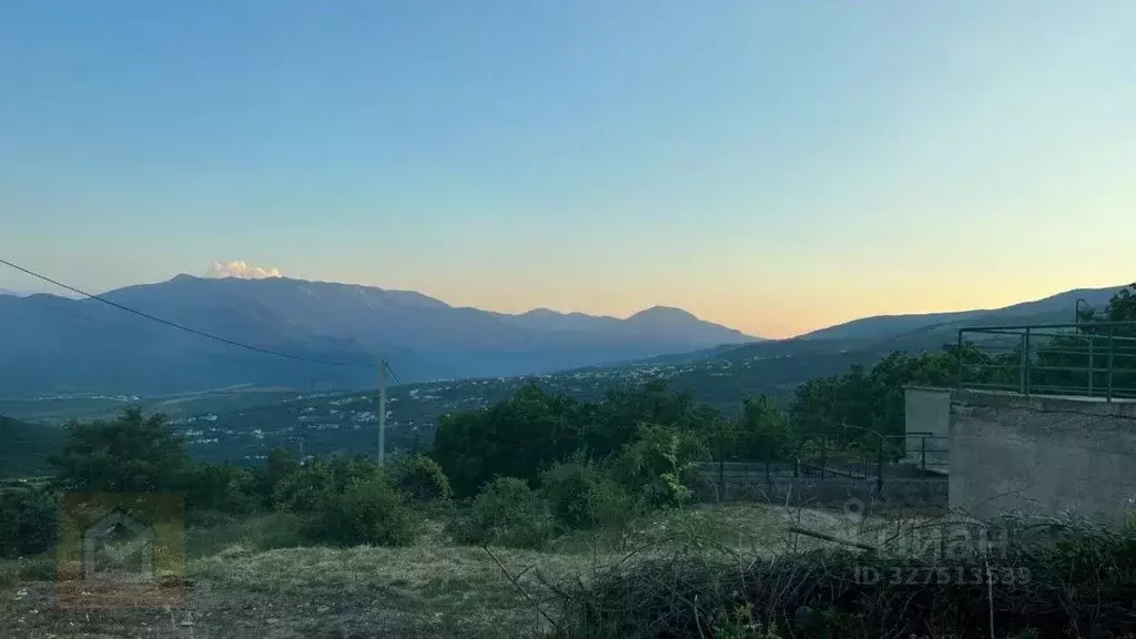 Дом в Крым, Алушта муниципальный округ, с. Лучистое ул. Совхозная, 5 ... - Фото 2