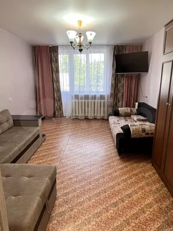 2-к. квартира, 46 м, 1/9 эт. - Фото 1