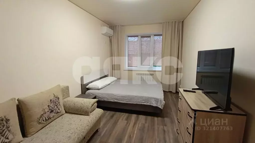 1-к кв. Краснодарский край, Горячий Ключ ул. Ворошилова, 38 (34.2 м) - Фото 1