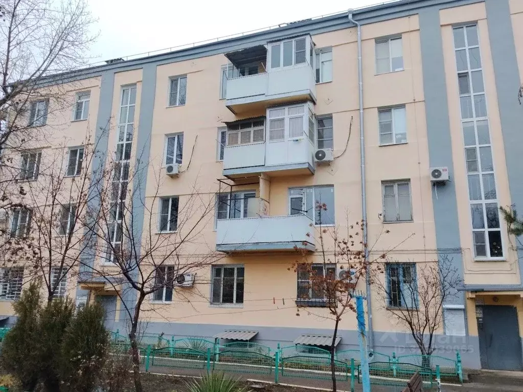 3-к кв. Волгоградская область, Волгоград Коммунистическая ул., 26А ... - Фото 0