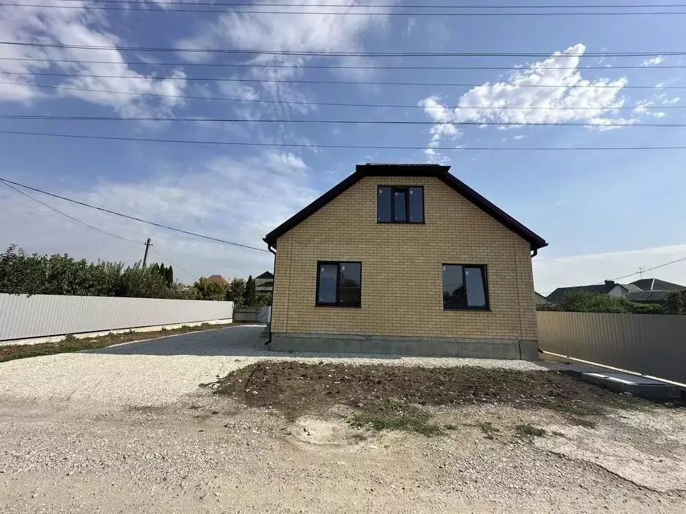 Дом в Краснодарский край, Крымск Лебединая ул. (130 м) - Фото 0