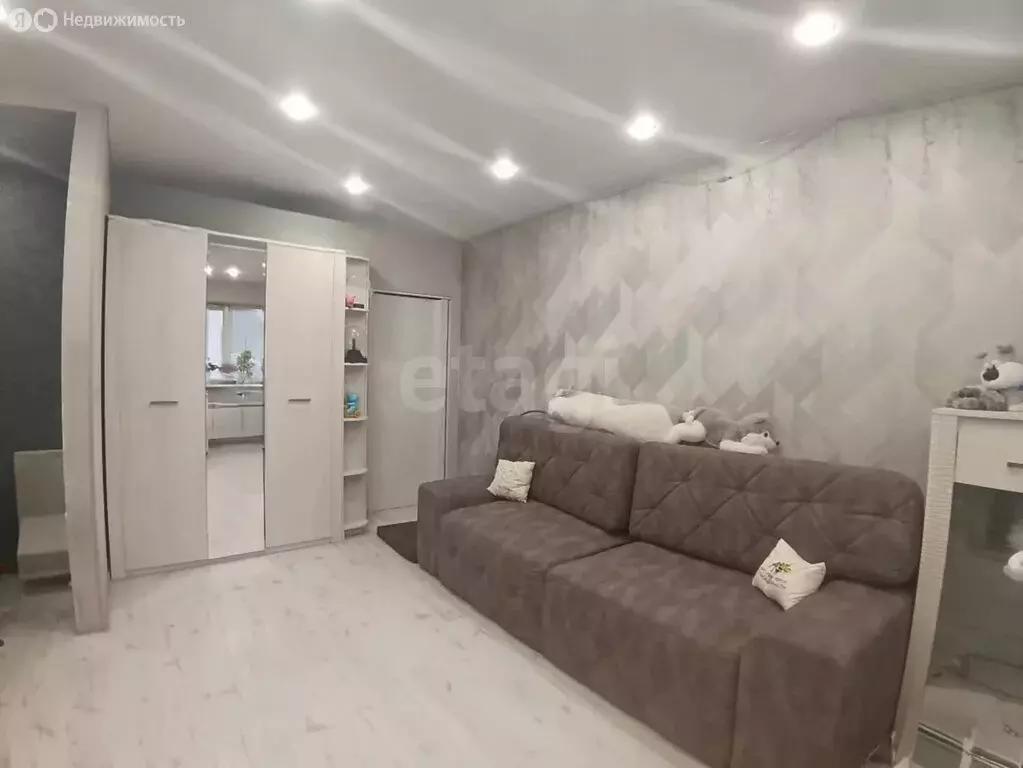 1-комнатная квартира: Богородицк, улица Коммунаров, 60 (30 м) - Фото 1