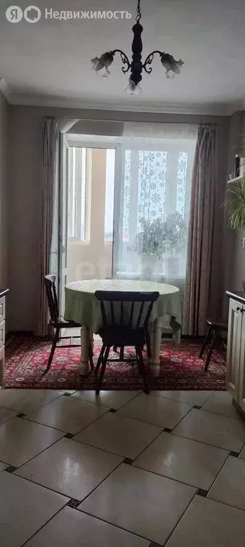 3-комнатная квартира: Омск, улица Степанца, 2 (79.3 м) - Фото 1