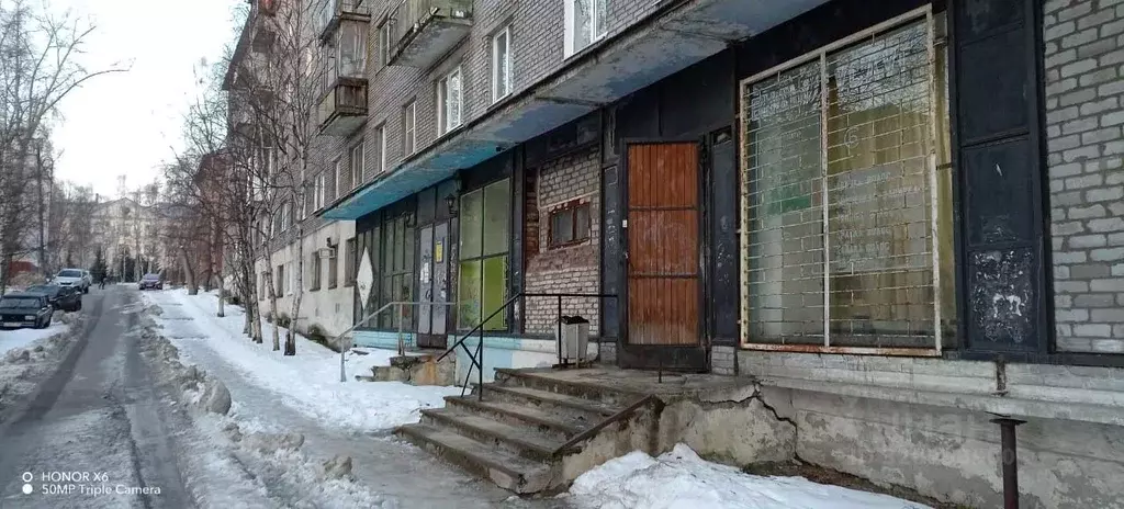 Торговая площадь в Мурманская область, Кандалакша Кировская ул., 27А ... - Фото 1