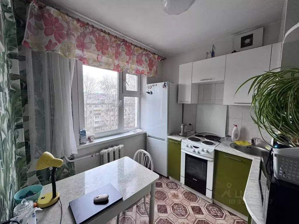 3-к кв. Иркутская область, Иркутск Юбилейный мкр, 41 (60.0 м) - Фото 0