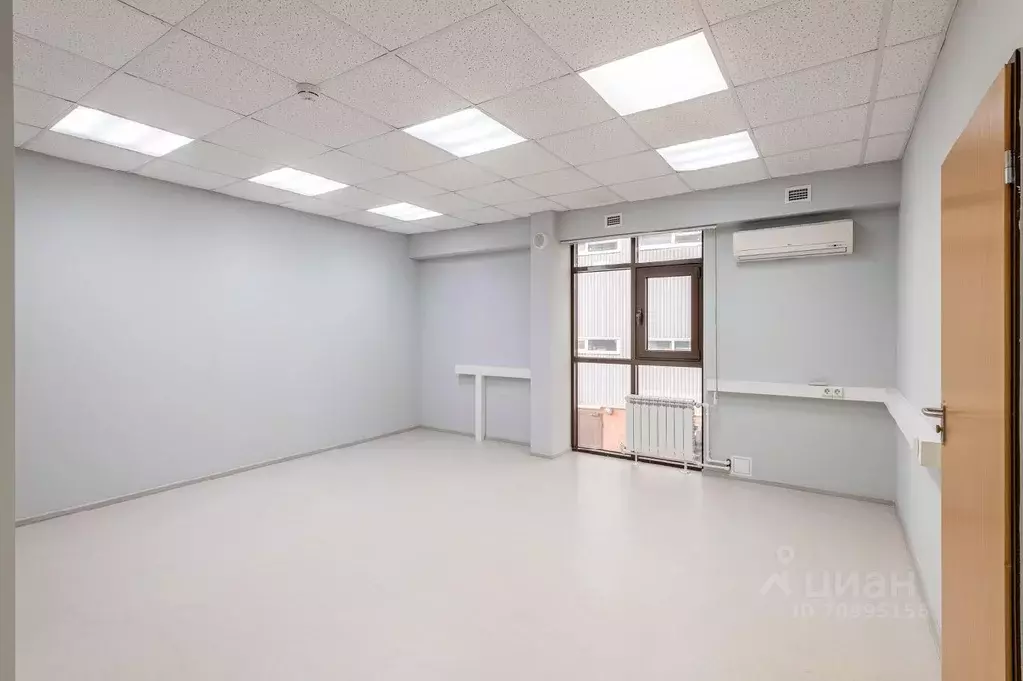 Офис в Санкт-Петербург ул. Крыленко, 3Б (24 м) - Фото 0