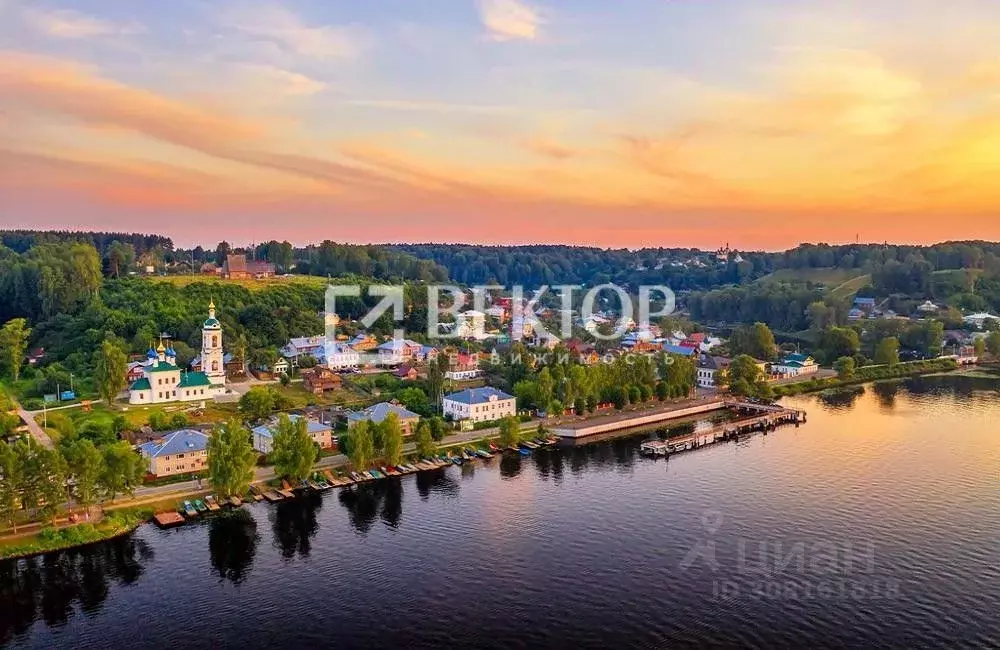 Дом в Ивановская область, Плес Приволжский район, ул. Гагарина, 1а (81 ... - Фото 1