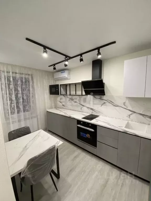 Студия Тюменская область, Тюмень ул. Республики, 204к5 (28.0 м) - Фото 2