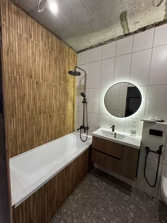 Продаётся 2-к квартира, 70.2 м - Фото 0