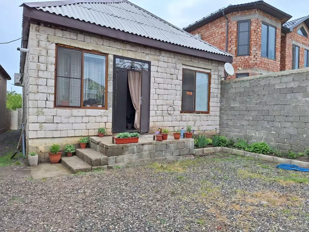 Дом в Дагестан, Махачкала городской округ, Ленинкент пгт, 3-й мкр  ... - Фото 1