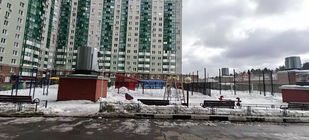 2-к кв. Московская область, Красногорск ул. Игоря Мерлушкина, 12 (42.8 ... - Фото 0