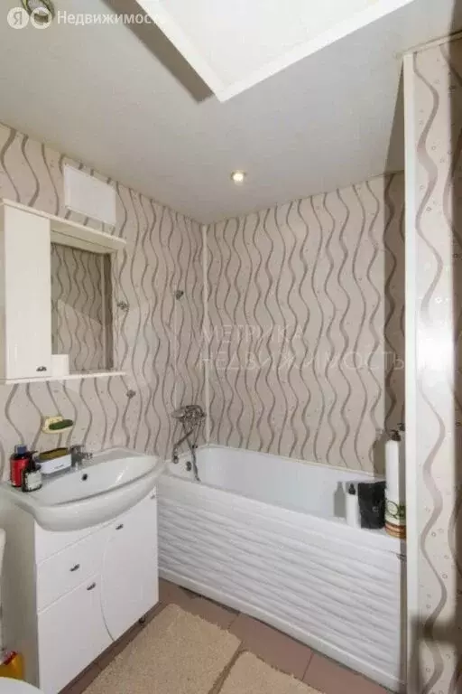 3-комнатная квартира: Ишим, Большая улица, 165 (56.6 м) - Фото 1