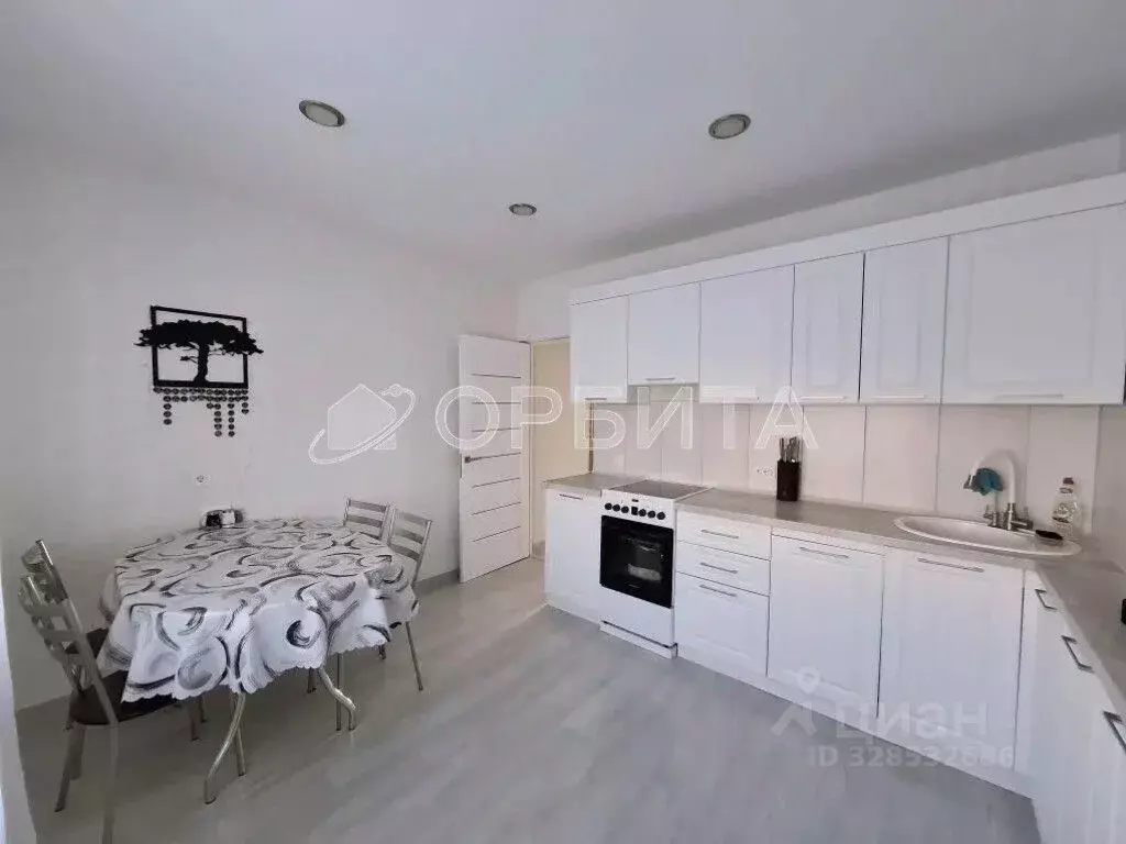 3-к кв. Тюменская область, Тюмень ул. Михаила Сперанского, 19 (71.8 м) - Фото 1