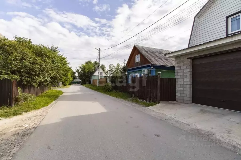 Участок в Тюменская область, Тюменский муниципальный округ, Боровский ... - Фото 1