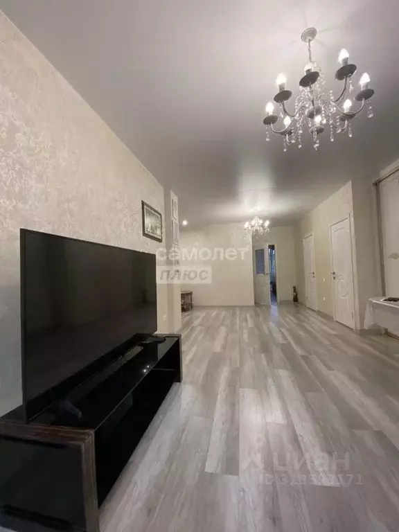 2-к кв. Омская область, Омск Транссибирская ул., 6 (76.0 м) - Фото 1