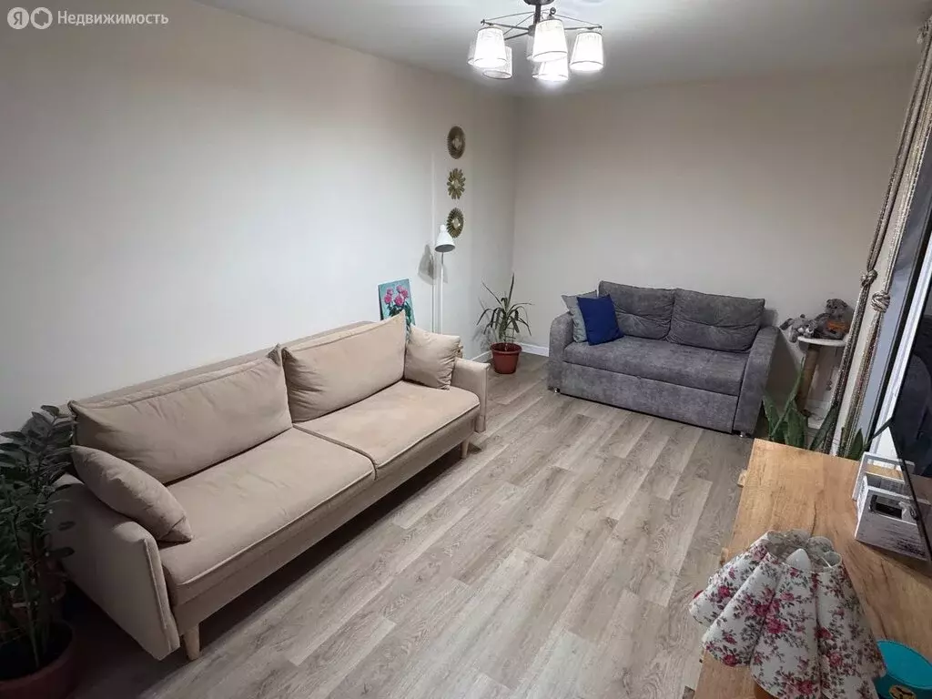 1-комнатная квартира: Новочебоксарск, улица Воинов-Интернационалистов, ... - Фото 1