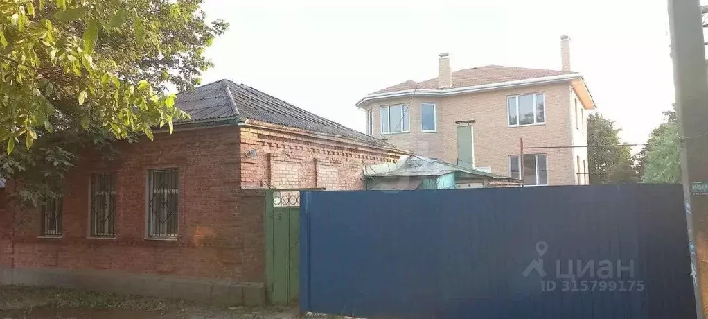 Дом в Ростовская область, Ростов-на-Дону Конный пер. (320 м) - Фото 1