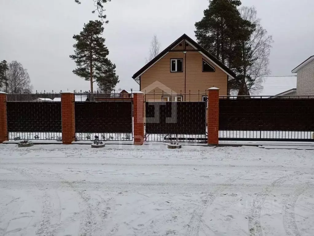 Дом в Ленинградская область, Сосновый Бор Сосновая ул. (80 м) - Фото 1