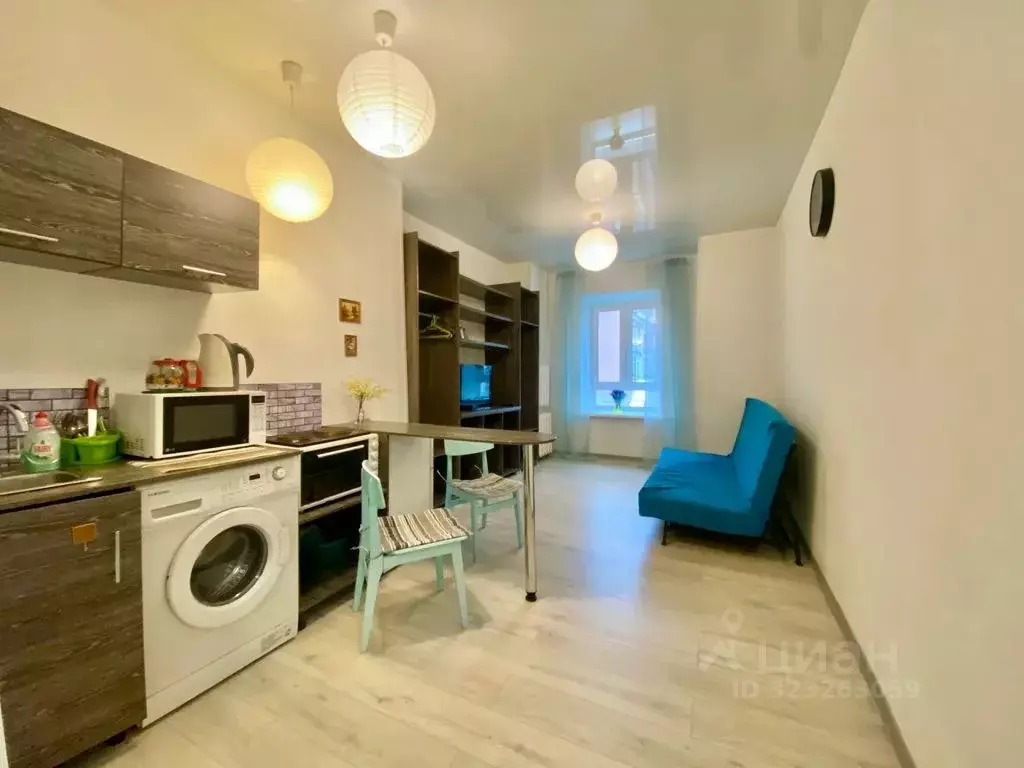 Студия Приморский край, Владивосток Светланская ул., 37 (22.0 м) - Фото 1