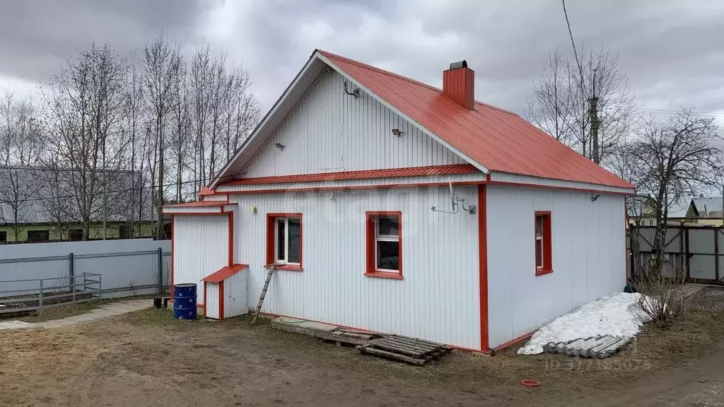 Дом в Коми, Сыктывкар городской округ, Краснозатонский пгт проезд ... - Фото 0