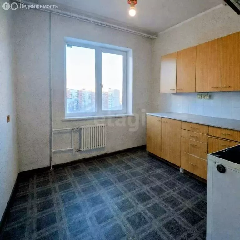 3-комнатная квартира: Озерск, улица Дзержинского, 63 (62.9 м) - Фото 1