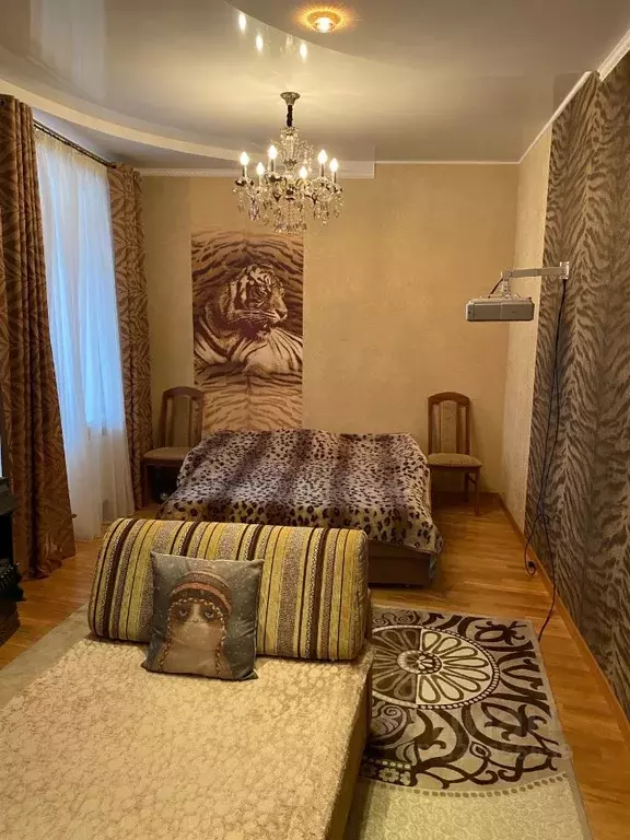 2-к кв. Белгородская область, Белгород Академическая ул., 23а (90.0 м) - Фото 1