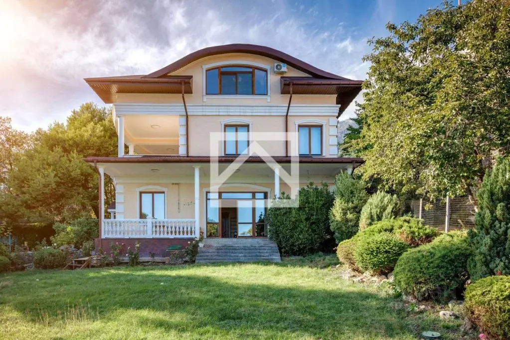 Дом в Крым, Ялта ул. Кедровая, 10 (580 м) - Фото 1