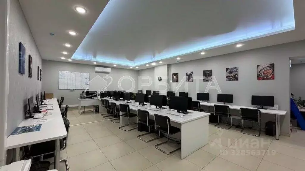 Офис в Тюменская область, Тюмень ул. Малыгина, 59 (211 м) - Фото 1