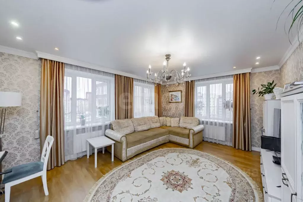 3-к кв. Тюменская область, Тюмень ул. Пермякова, 77 (86.0 м) - Фото 1