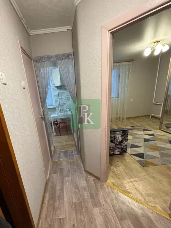 1-к кв. Крым, Симферополь ул. Миллера, 58 (28.7 м) - Фото 2