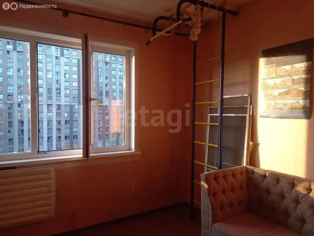 3-комнатная квартира: Санкт-Петербург, улица Хошимина, 11к1 (72 м) - Фото 0