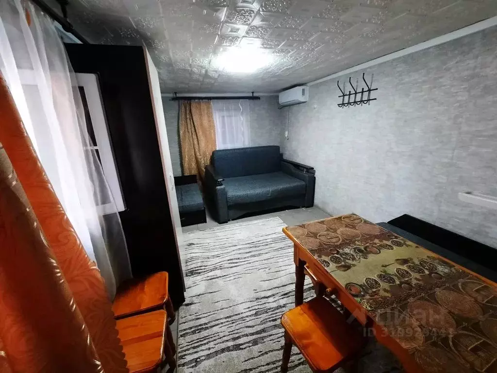 Дом в Краснодарский край, Ейск Повстанческая ул., 44 (19 м) - Фото 0