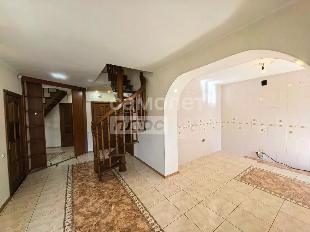 3-к кв. Иркутская область, Иркутск Подгорная ул., 64 (92.4 м) - Фото 0