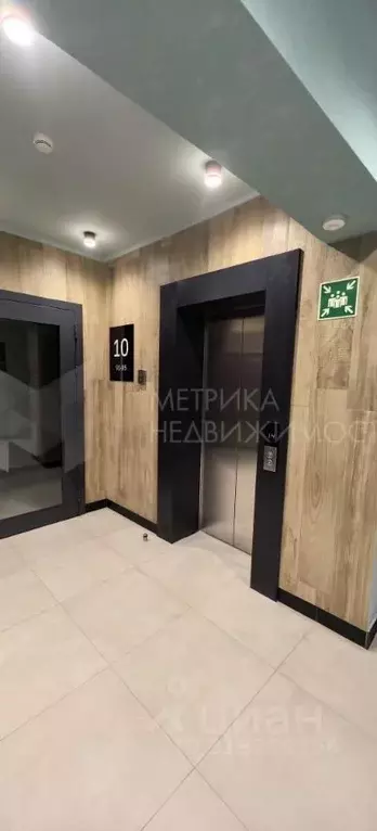 3-к кв. Тюменская область, Тюмень Интернациональная ул., 197Г (69.4 м) - Фото 0