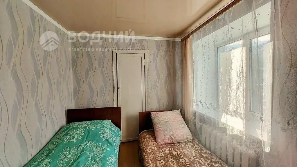 2-к кв. Чувашия, Канаш ул. Разина, 12 (41.7 м) - Фото 2