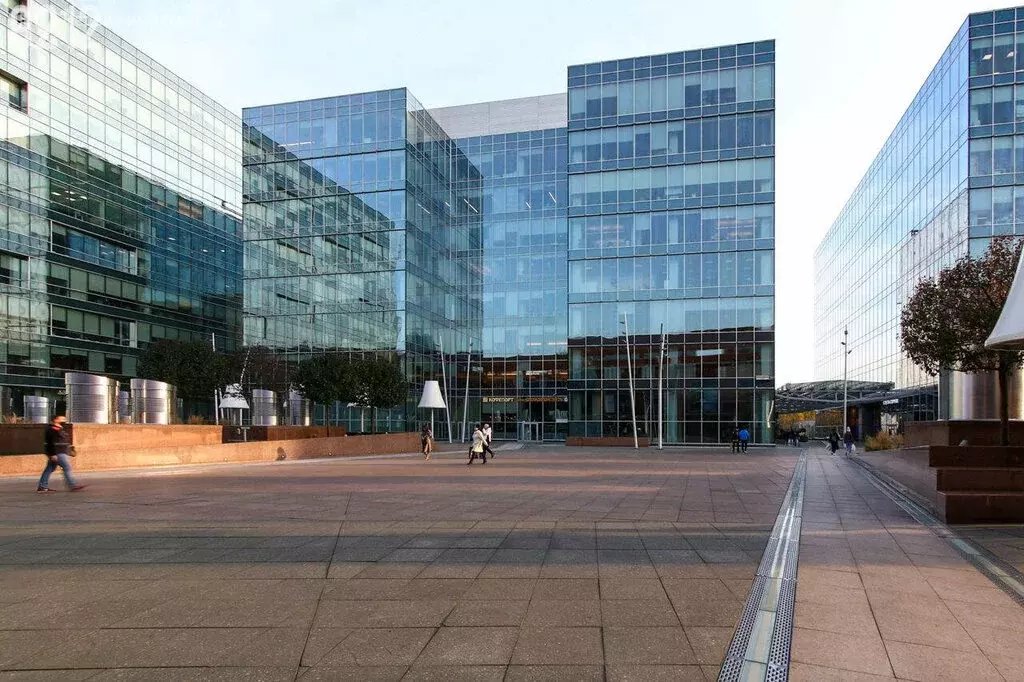 Помещение свободного назначения (943 м) - Фото 1